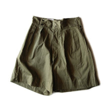 Load image into Gallery viewer, NOS 1950's ~ SHORTS OLIVE DRAB GURKHAS (W33)