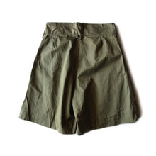 Load image into Gallery viewer, NOS 1950's ~ SHORTS OLIVE DRAB GURKHAS (W33)