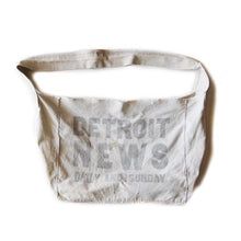 Load image into Gallery viewer, 1950's ~ "DETROIT NEWS" CANVAS SHOULDER BAG