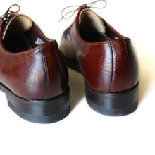 Load image into Gallery viewer, NOS 1960's "BARCLAY" LEATHER SHOES (9)