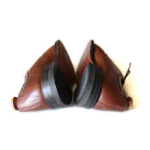 Load image into Gallery viewer, OLD "HANOVER" WINGTIP LEATHER SHOES GOOD CONDITION (9 1/2)