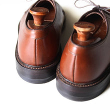 Load image into Gallery viewer, ~ 1970's NOS "HANORVER" LEATHER SHOES WITH BOX (9D)