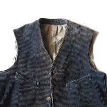 Load image into Gallery viewer, 1930's FRENCH HUNTING WORK VEST (MEDIUM)