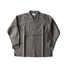 Load image into Gallery viewer, NOS 1960's "MURTAG" COTTON PRINT FLANNEL SHIRTS (X-LARGE)