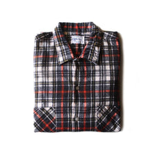 Load image into Gallery viewer, NOS "MURTAG" PRINTED FLANNEL COTTON BOX SHIRTS (X-LARGE)