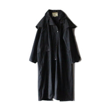 Load image into Gallery viewer, 1980's "DRIZA-BONE" OILED WAX CLASSIC RIDING COAT (MEDIUM)