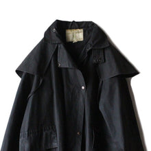 Load image into Gallery viewer, 1980's "DRIZA-BONE" OILED WAX CLASSIC RIDING COAT (MEDIUM)