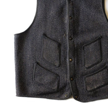 Load image into Gallery viewer, 1950's BROWN'S BEACH WOOL VEST (X-LARGE)