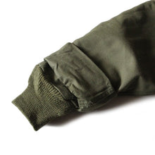 Load image into Gallery viewer, DEAD STOCK 1974's "USN" A-2 DECK JACKET (MEDIUM)