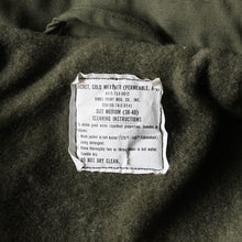 Load image into Gallery viewer, DEAD STOCK 1974's "USN" A-2 DECK JACKET (MEDIUM)