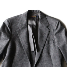 Load image into Gallery viewer, "BROOKS BROTHERS" WOOL SET UP SUIT (SMALL)