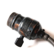 画像をギャラリービューアに読み込む, ANTIQUE JAPANNED WALL SCORN LAMP