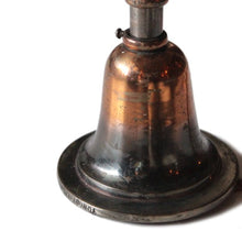 画像をギャラリービューアに読み込む, ANTIQUE JAPANNED WALL SCORN LAMP