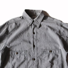Load image into Gallery viewer, 1940's "JCPENNEY" GRAY CHAMBRAY SHIRT (MEDIUM)