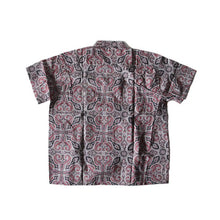 Load image into Gallery viewer, NOS 1960's "WASH WEAR" PAISLEY COTTON S / S BOX SHIRT (LARGE)