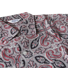 Load image into Gallery viewer, NOS 1960's "WASH WEAR" PAISLEY COTTON S / S BOX SHIRT (LARGE)
