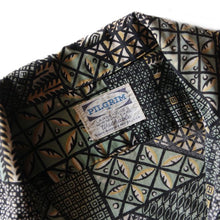 Load image into Gallery viewer, 1960's "PILGRIM" S / S PULLOVER SHIRT (LARGE)