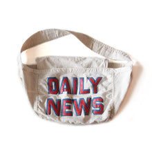 Load image into Gallery viewer, 1950's "CHICAGO DAILY NEWS" NEWS PAPER CANVAS BAG (MINT CONDITION)
