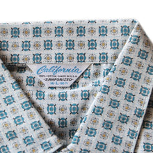 Load image into Gallery viewer, NOS 1960's "CALIFORNIA" COTTON S / S BOX SHIRT (16 1/2 LARGE)