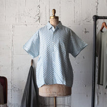 Load image into Gallery viewer, NOS 1960's "CALIFORNIA" COTTON S / S BOX SHIRT (16 1/2 LARGE)