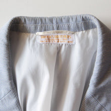 Load image into Gallery viewer, VINTAGE "BROOKS BROTHERS" SEERSUCKER SUMMER SETUP (MEDIUM W32)
