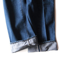 Load image into Gallery viewer, 1980's "LEVI'S" 501 SELVAGE DENIM PANTS (W33)