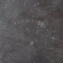 画像をギャラリービューアに読み込む, ANTIQUE "ERIE ART METAL CO." JAPANNED STRONG BOX