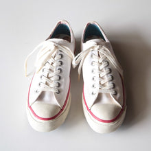 Load image into Gallery viewer, 1960's "BATA BULLETS" BASKETBALL CANVAS SHOES ONE WASH (9 1/2)