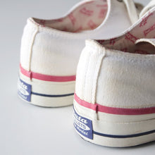 Load image into Gallery viewer, 1960's "BATA BULLETS" BASKETBALL CANVAS SHOES ONE WASH (9 1/2)