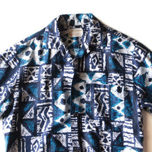 Load image into Gallery viewer, 1960's "ROYAL HAWAIIAN" COTTON S / S SHIRT (MEDIUM)