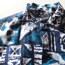 Load image into Gallery viewer, 1960's "ROYAL HAWAIIAN" COTTON S / S SHIRT (MEDIUM)
