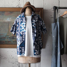 Load image into Gallery viewer, 1960's "ROYAL HAWAIIAN" COTTON S / S SHIRT (MEDIUM)