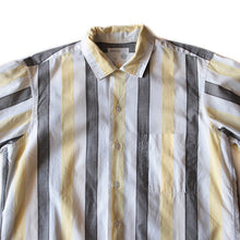 Load image into Gallery viewer, 1960's "DONEGAL" COTTON BOX SHIRT MINT CONDITION (LARGE)