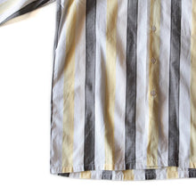 Load image into Gallery viewer, 1960's "DONEGAL" COTTON BOX SHIRT MINT CONDITION (LARGE)
