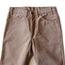 Load image into Gallery viewer, 1980's "LEVI'S" 519-1523 CORDS PANTS MINT CONDITION (W32)