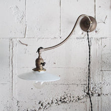 画像をギャラリービューアに読み込む, ANTIQUE "FARIES" BRASS WALL LAMP MINT CONDITION
