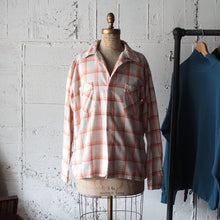 Load image into Gallery viewer, 1960's "SPORTSWEAR" PRINT FLANNEL BOX SHIRT (LARGE)