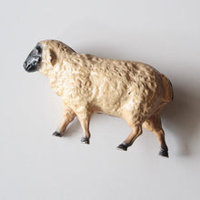 Load image into Gallery viewer, VINTAGE CASTIRON SHEEP ORNAMENT