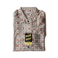 Load image into Gallery viewer, NOS 1960's "SPORTSWEAR" COTTON BOX SHIRT (MEDIUM)