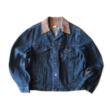 Load image into Gallery viewer, OLD "LEVI'S" 70504 DENIM JACKET MINT CONDITION (44 LARGE)