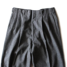 Load image into Gallery viewer, 1960's ~ DACRON BREND TWO TUCK WOOL SLACKS (W33)