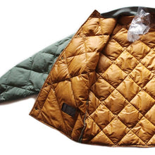 Load image into Gallery viewer, NOS 1970's "EDDIE BAUER" QUILTING INNER DOWN (MEDIUM)