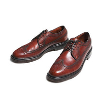 Load image into Gallery viewer, OLD "BROOKS BROTHERS" LEATHER WING TIP SHOES (10C)