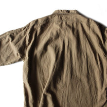 Load image into Gallery viewer, ~ 1920's "BIG YANK" CHIN STRAP WORK PULLOVER SHIRT (17 1/2)