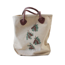 Load image into Gallery viewer, 1980's "LLBEAN" LEATHER HANDLE PRINTED TOTE