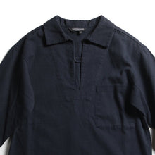 Load image into Gallery viewer, "THE J.PETERMAN COMPANY" FISHERMAN SMOCK (MEDIUM) MINT CONDITION
