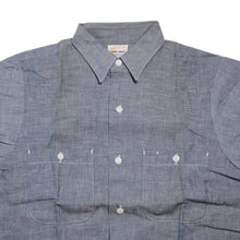 Load image into Gallery viewer, NOS 1950's ~ "TROUT MAN" WORK BLUE CHAMBRAY SHIRT (14 HALF)