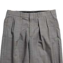 Load image into Gallery viewer, OLD GLEN CHECK TWO TUCK SLACKS (W32)