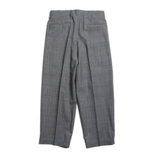 Load image into Gallery viewer, OLD GLEN CHECK TWO TUCK SLACKS (W32)