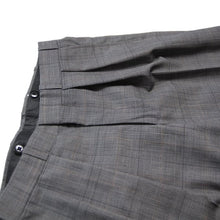 Load image into Gallery viewer, OLD GLEN CHECK TWO TUCK SLACKS (W32)